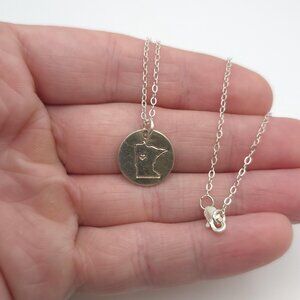 18 Inch Sterling Silver Minnesota State Necklace A905